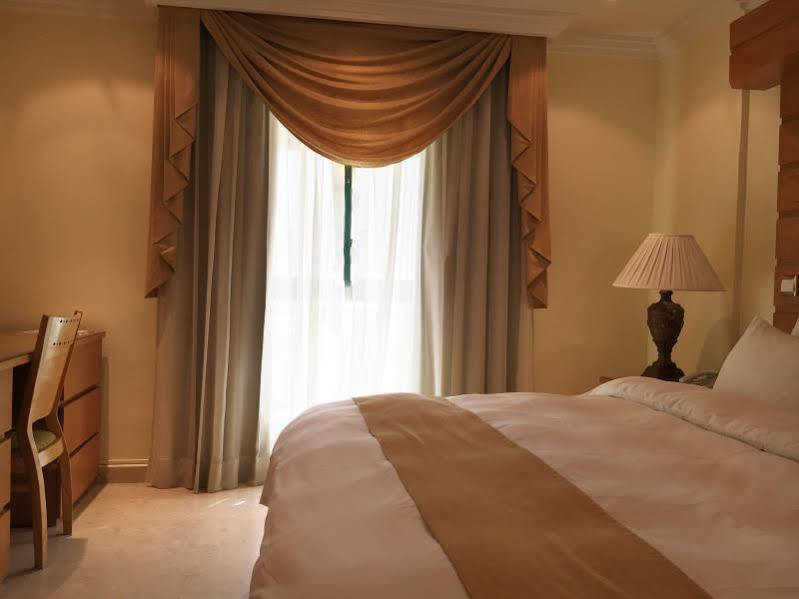 Mirage Suites Kuwait City Exterior photo